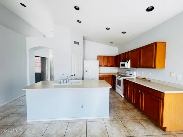3560 E Feather Ave, Gilbert, AZ 85234