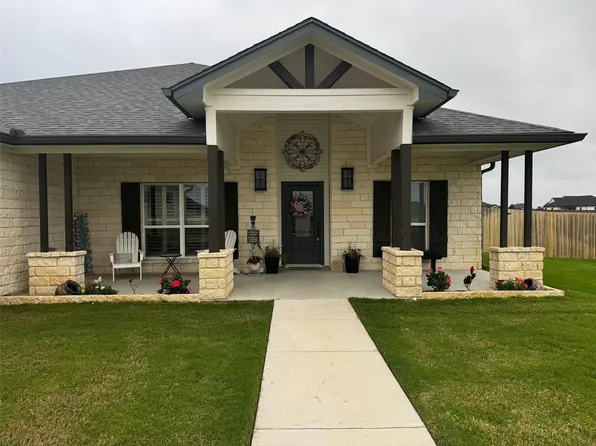 825 Niki Dr, Salado, TX 76571