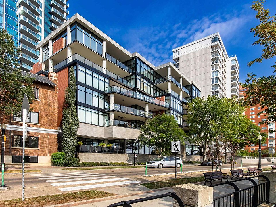 1st image of 11930 100th Ave NW #401