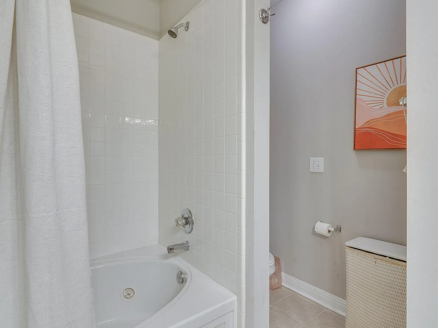 2 bed, 1086 sqft, $1,799 — Photo 1
