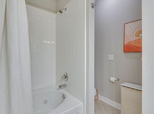 6952 Highway 70 S APT 104, Nashville, TN 37221