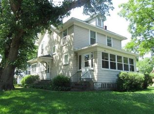 720 9th Ave, Fulton, IL 61252