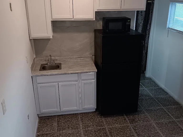 1704 Fairfield Ave #B — Photo 10