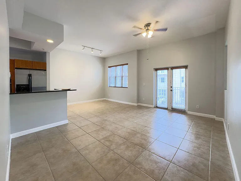 2313 Vintage Dr — Photo 11