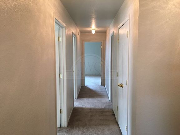 5th image of 2100 Schorn Dr APT B