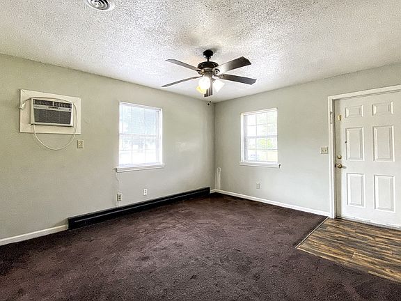 5th image of 404 Thompsonville Ln APT 5