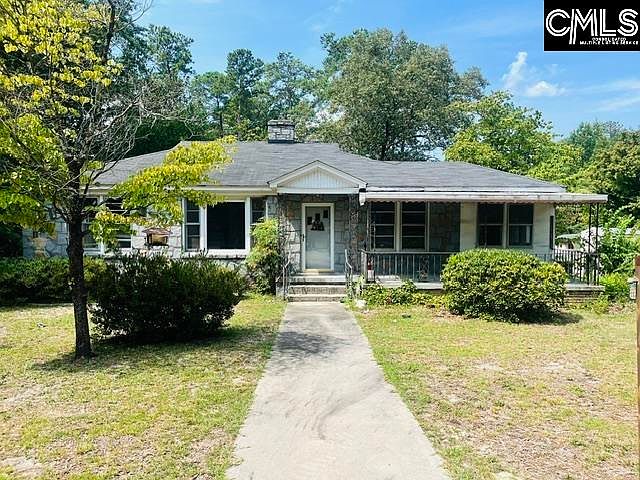 1st image of 215 Greenwood Rd
