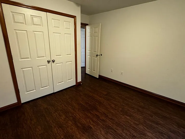 112 College Avenue — Photo 16