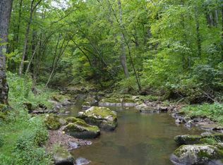 Stones Pocket Rd, North Freedom, WI 53951
