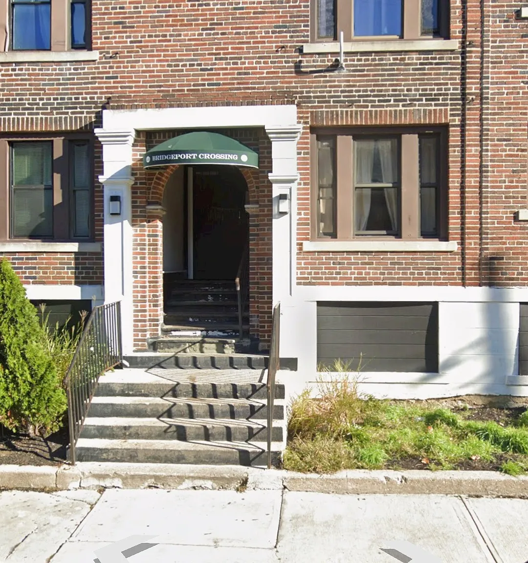 1 bed, 1000 sqft, $1,300 — Photo 1