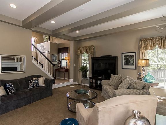 5th image of 7781 Dakota Cir