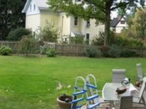 322 6th St, Monessen, PA 15062