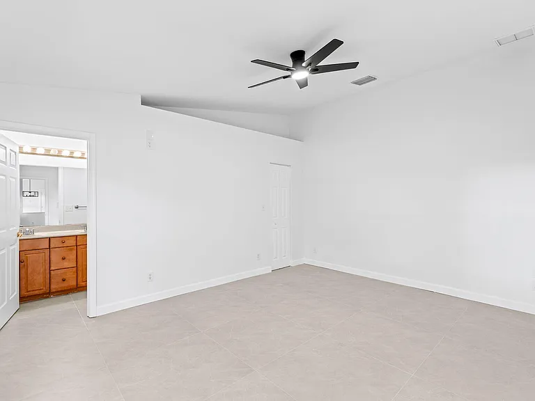 11989 Persimmon Blvd — Photo 18