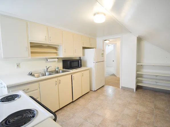 Move-In Ready Duplex Unit with Large Yard!, 1209.5 13th Ave NE, Rochester, MN 55906