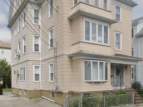 163 Bonney St #2, New Bedford, MA 02740