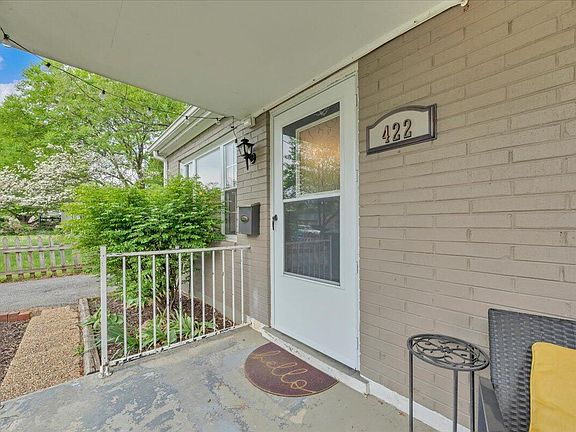 5th image of 422 Arbor Ave SE