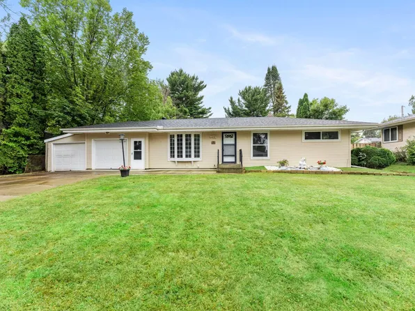 3907 Lakewood Ave, White Bear Township, MN 55110