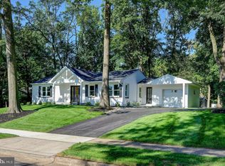 18 Whitman Ave, Cherry Hill, NJ 08002