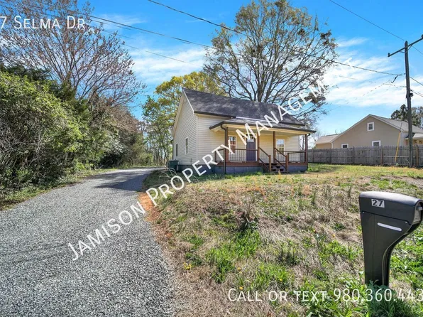 27 Selma Dr, Mooresville, NC 28115
