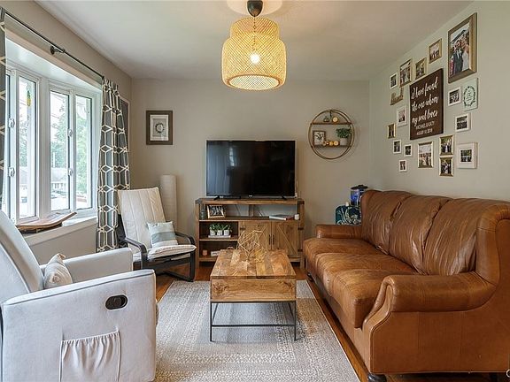 5th image of 4 Travers St