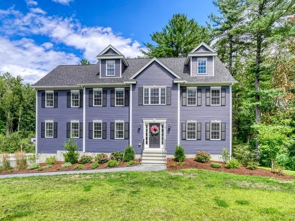 30 Murray Hill Cir, Wilmington, MA 01887