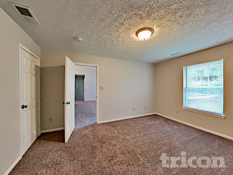 2607 Cooper Pointe Cir — Photo 8