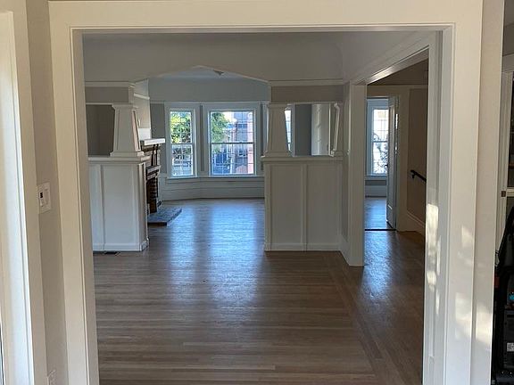 4th image of 1454 Palou Ave