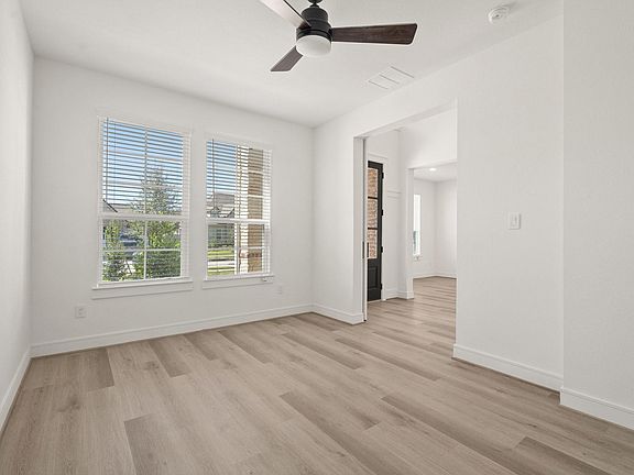 5th image of 3257 Highland Gate Drive