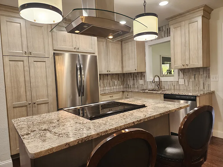 2302 Sherwood Dr — Photo 14