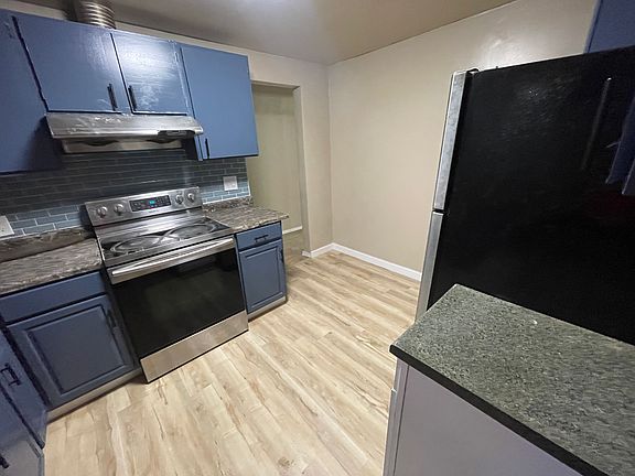 5th image of 4405 S Myrtle St
