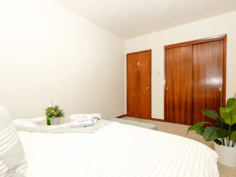 1051 Taylor Ave — Photo 28