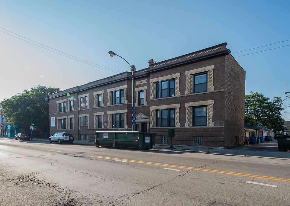 1st image of 2945 W Diversey Ave Unit 2W
