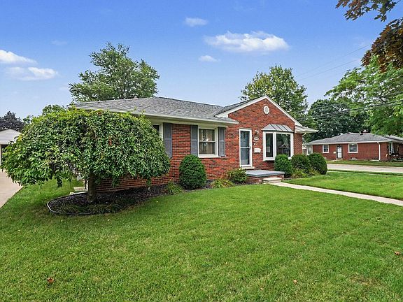 4th image of 2995 Anna Ct