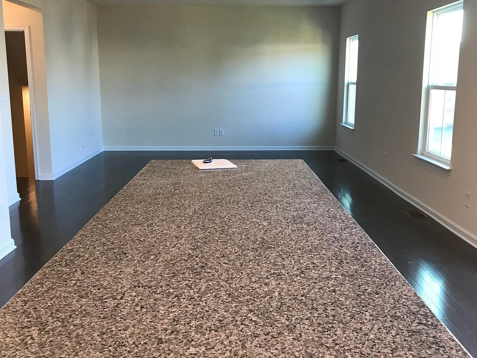 4 bed, 3.5 bath, 2930 sqft, $2,900 — Photo 4