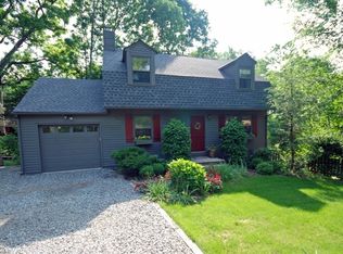 2 Sand Spring Rd, Morristown, NJ 07960