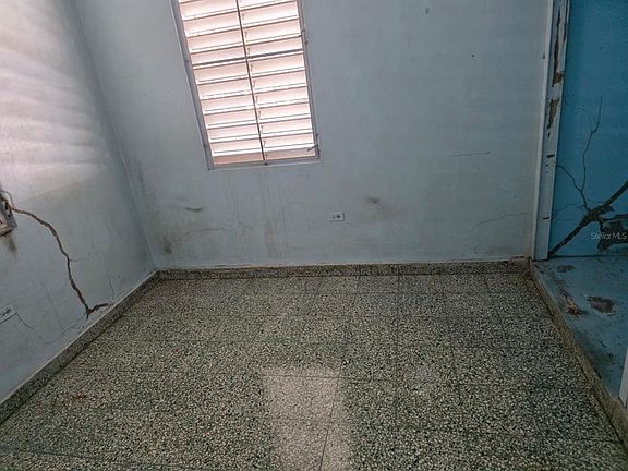 2nd image of Solar 146 Perla Del Sur