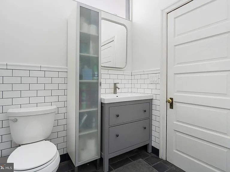 2020 E Fletcher St #1&2 — Photo 22