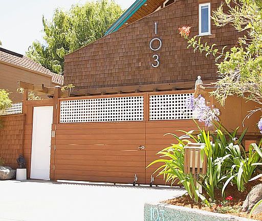2nd image of 103 Eucalyptus Ave