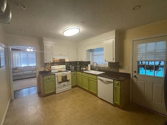 4th image of 617 Burnside Ave
