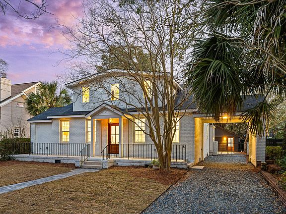 2nd image of 35 Beverly Rd