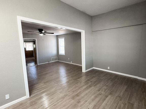 5th image of 212 Avenue L