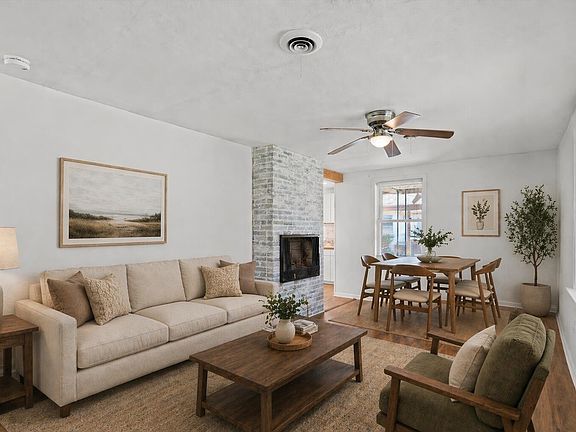 3rd image of 2515 Elderberry Dr