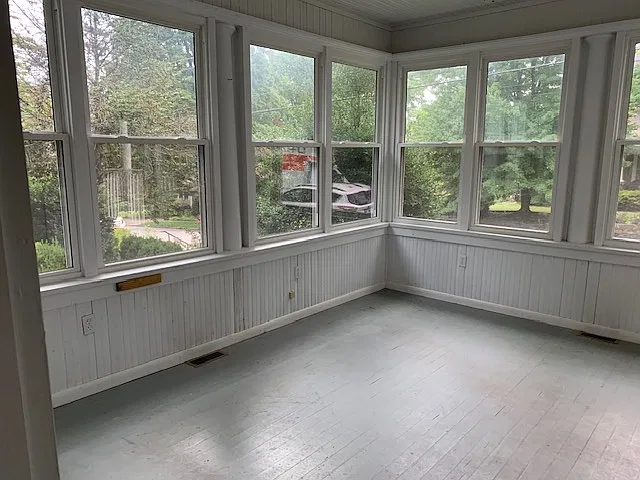 4 bed, 3.5 bath, 2500 sqft, $3,200 — Photo 2