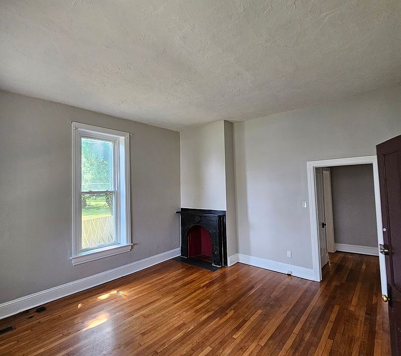 1st image of 601 Highland Way #1S