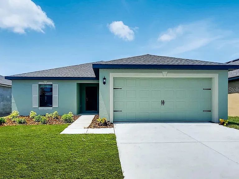 1st image of 810 Chatham Walk Dr