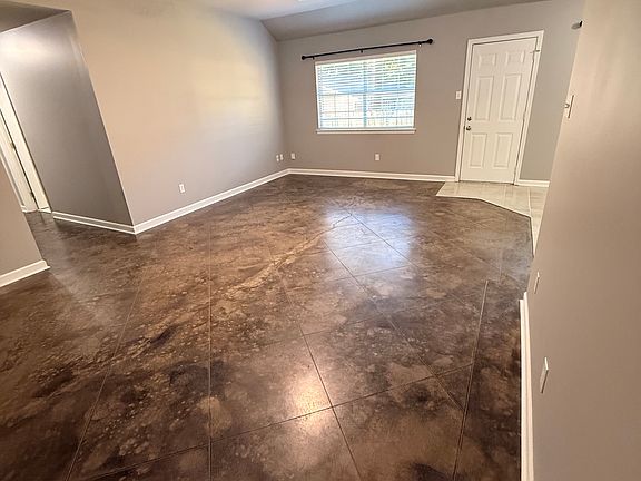 2nd image of 501 Hemphill Rd