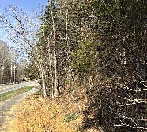 4th image of W Andrew Johnson Hwy