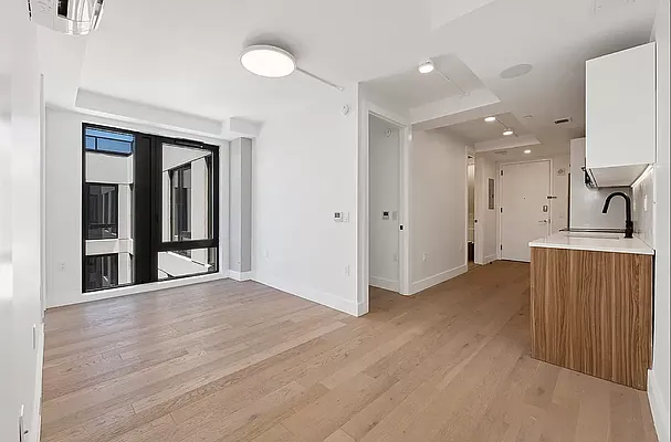 Rented by REAL New York | media 16