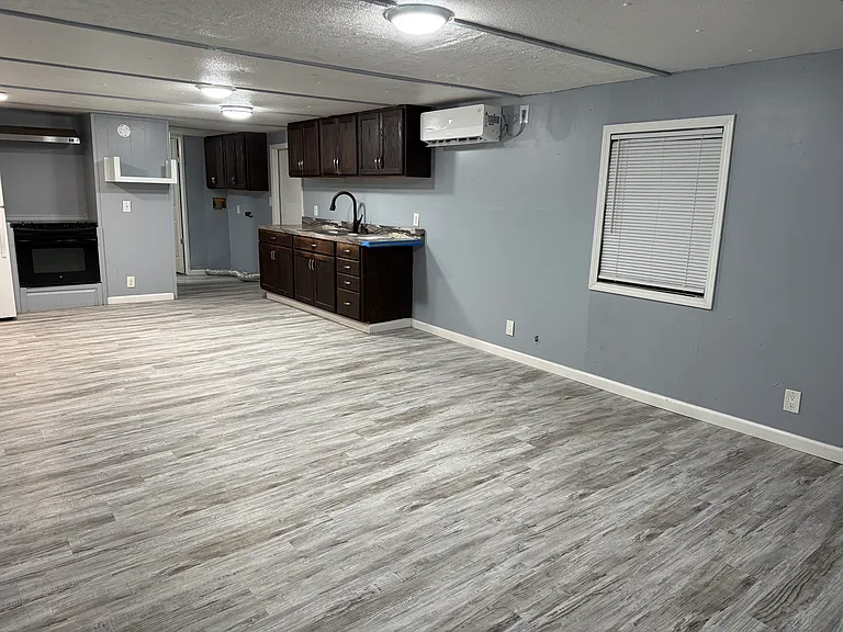 800 Denton Blvd NW #4 — Photo 7