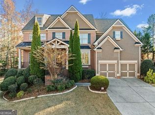 5807 Ashleigh Walk Dr, Suwanee, GA 30024
